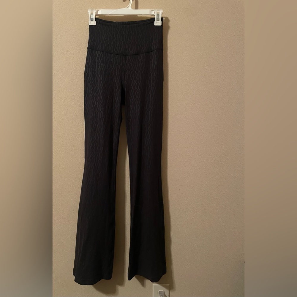Lululemon Nulu groove super high rise flare pant